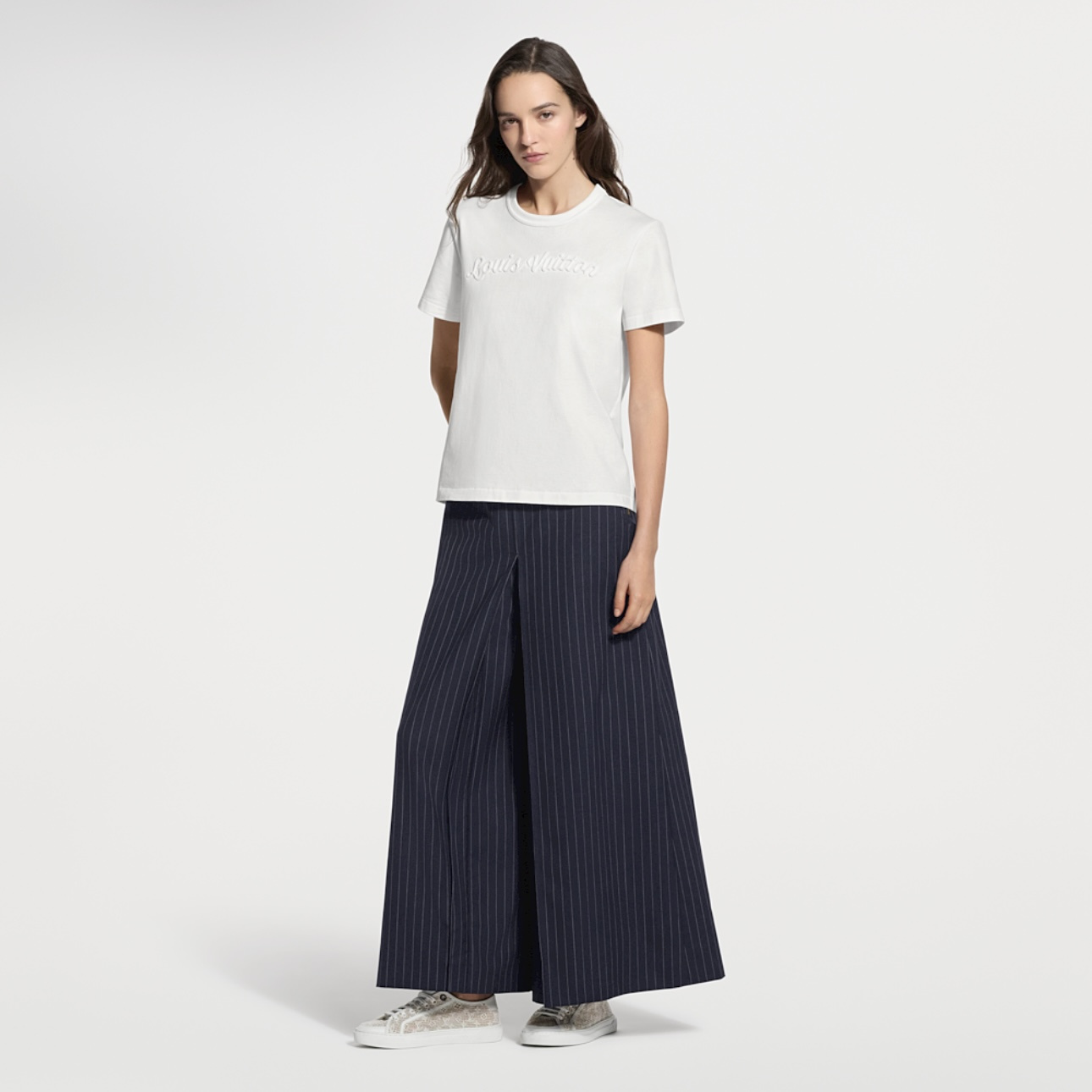 lv louis vuitton embroidered logo t-shirt